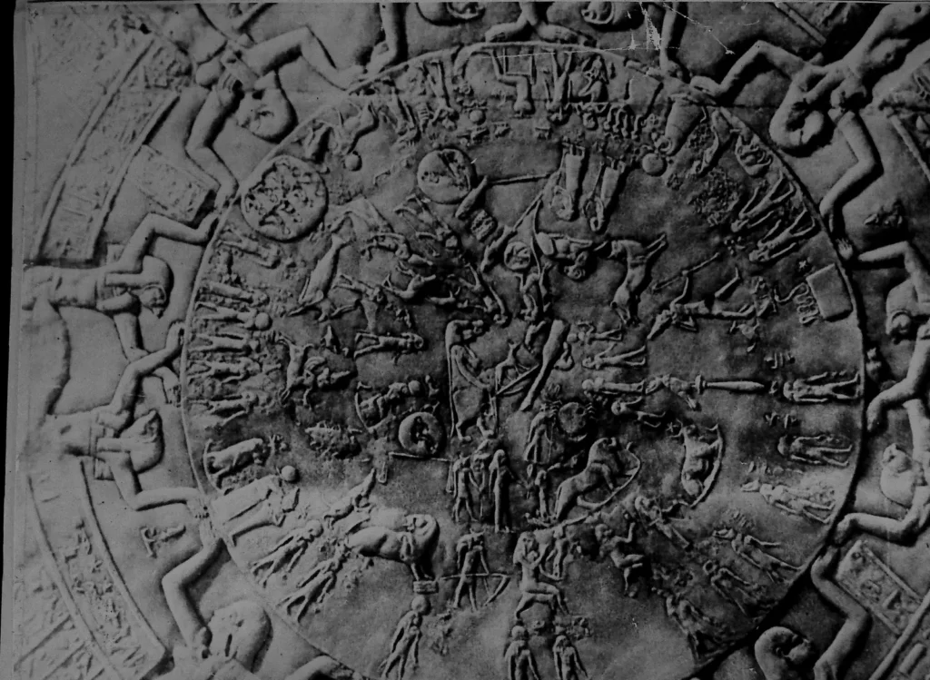 Planisphère de Dendérah, relief astronomique du temple d’Hathor
